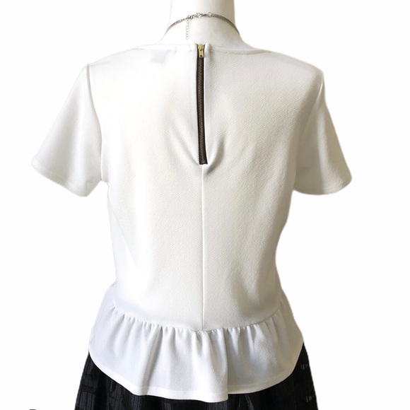 Bar III Textured Peplum Top White -Size L - NWT - Picture 2 of 6